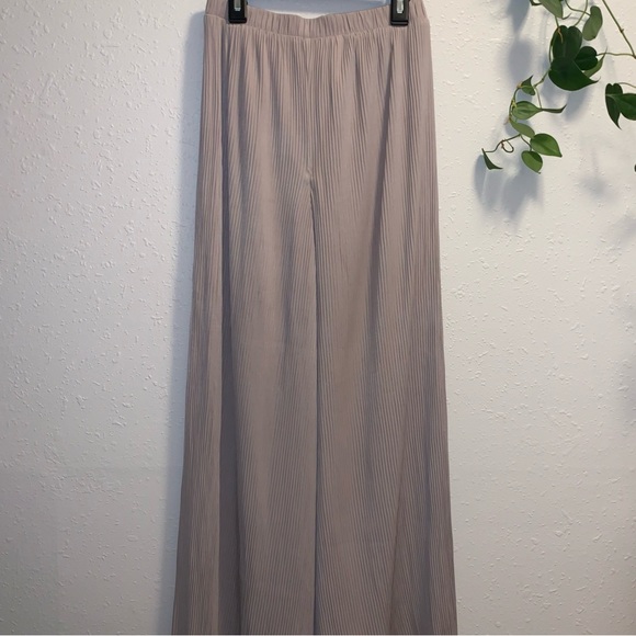 Wilfred Chaunce Pants Wide Leg in Color Lucite - Picture 2 of 5